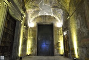 L'ingresso del Chiostro di S. Andrea delle Dame a Napoli, una delle sedi dell'Università degli studi della Campania "L. Vanvitelli"