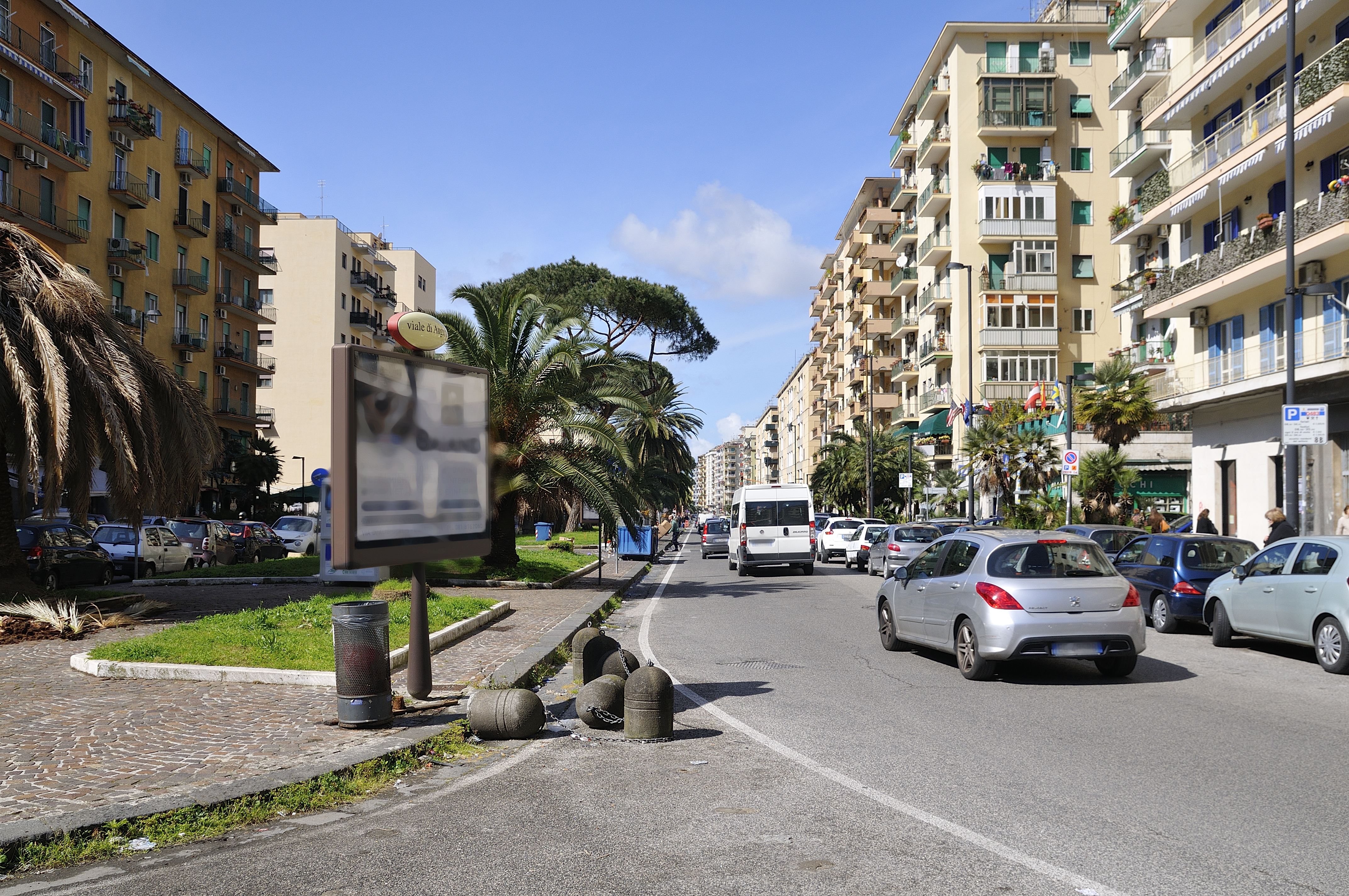 Fuorigrotta: macché centro, questa è periferia. Il disagio sociale nel racconto dei parroci