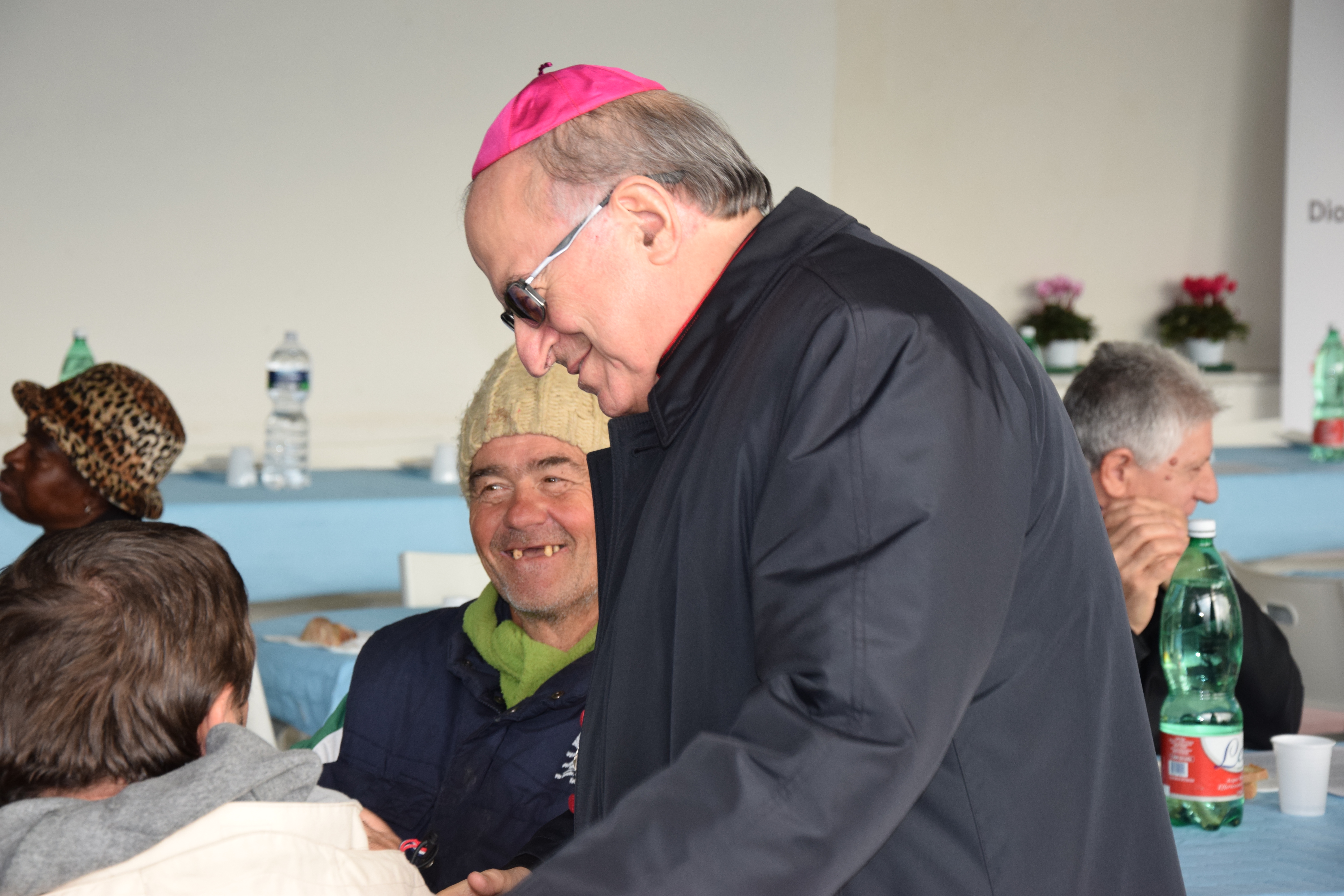 Con il vescovo la Giornata Mondiale dei Poveri nella mensa a Licola, terra di frontiera e di volontariato