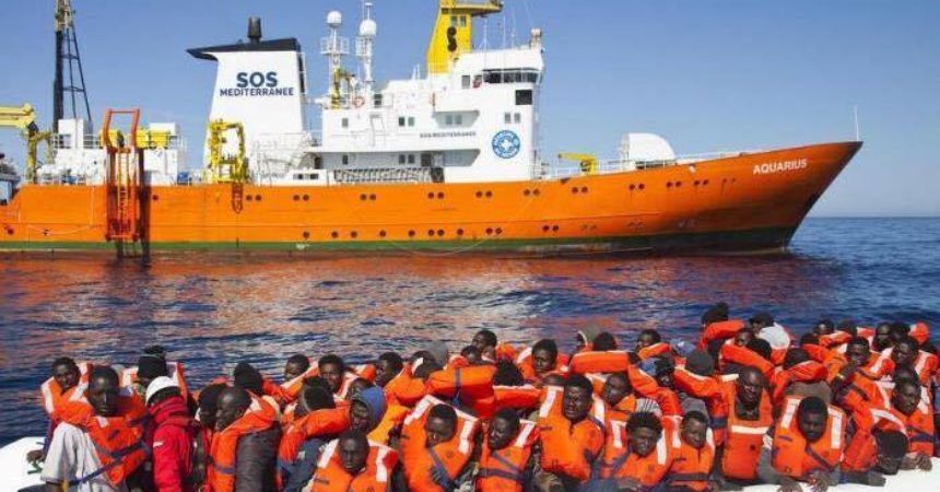 PAROLE IN LIBERTA’: Aquarius e il senso di responsabilità. Il punto non è se accogliere o no lo straniero, ma come