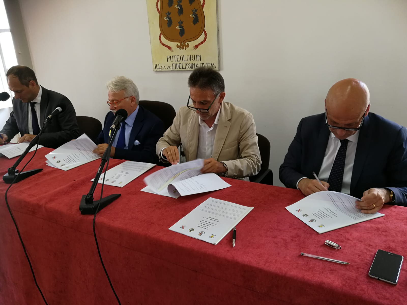 Turismo nei Campi Flegrei: partono il Cuma Express e l’Archeobus