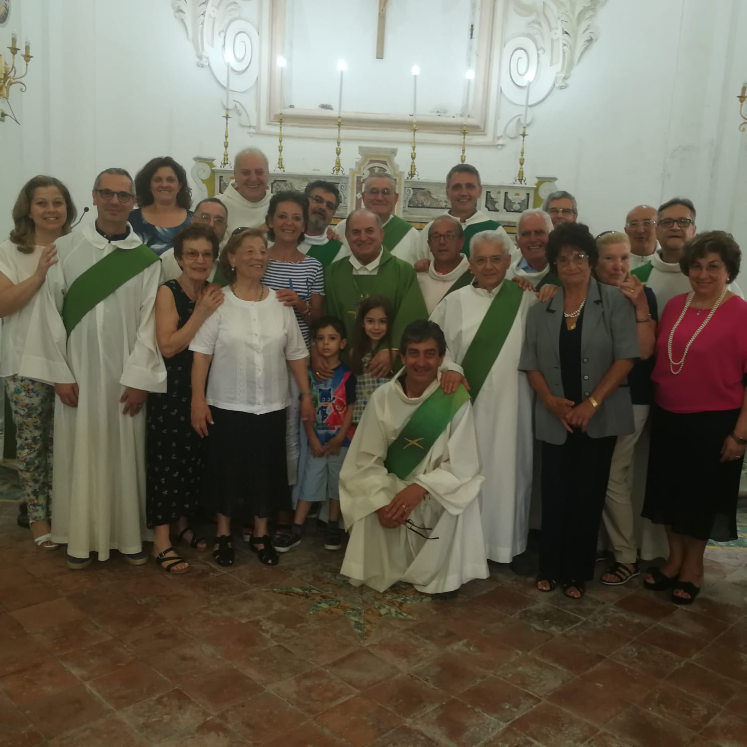 L’incontro residenziale con il vescovo di Pozzuoli: «I diaconi volto della Chiesa nel vivere quotidiano»