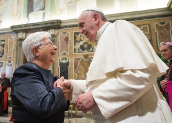 Papa Francesco al meeting internazionale dei Focolari: “Avere una visione relazionale dell’umanità e della cura del mondo”