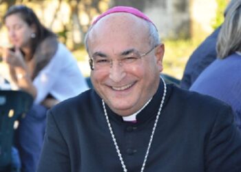 Morto d’infarto il vescovo di Caserta, monsignor Giovanni D’Alise. Lunedì i funerali