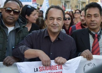 Solidarietà per Mimmo Lucano. Parte una raccolta fondi e giovedì manifestazione a Roma