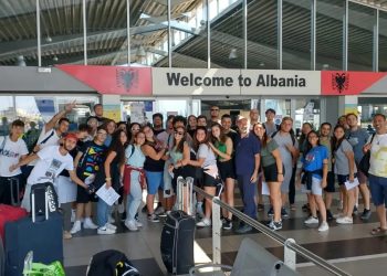 Dai Campi Flegrei in Albania. Si è conclusa la prima esperienza missionaria dei giovani della diocesi di Pozzuoli