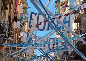 Confesercenti Campania: boom turistico per il primo maggio, è corsa alla visita dei luoghi del calcio