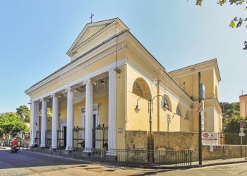 Ordinazione nuovo sacerdote in Santa Maria di Portosalvo. Celebrazione in diretta su Teleischia