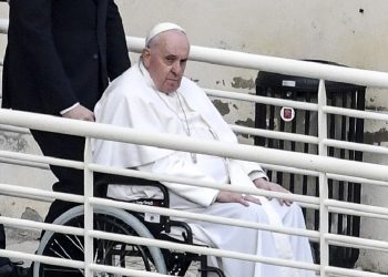 Papa Francesco di nuovo al Gemelli, sarà operato per il rischio di occlusione intestinale