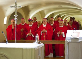 I vescovi della Campania dal papa per la Visita ad limina. Lettera di Villano alle diocesi di Pozzuoli e di Ischia