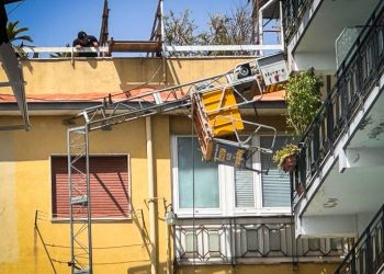 Tre operai morti a Napoli. Il cardinale Battaglia: “inaccettabile morire di lavoro”